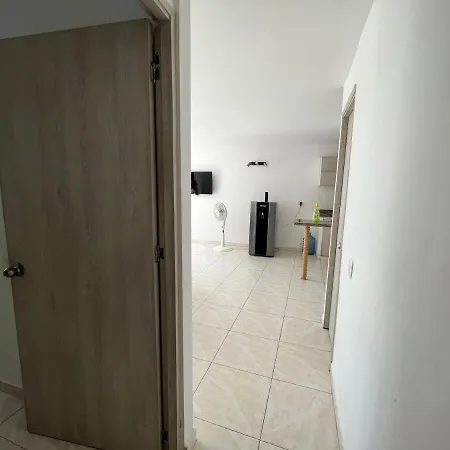 Apartamento Apartamento Economico A 10 Minutos Del Aeropuerto